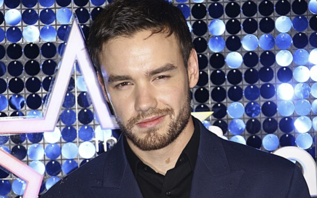 Zpěvák Liam Payne z někdejší skupiny One Direction tragicky zemřel po pádu z balkonu v Argentině